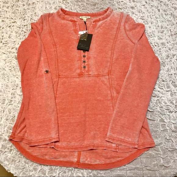 Jane and Delancey Tops - Jane and Delancey, Long  or roll up sleeve, V-neck